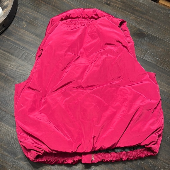 GAP Puffer Vest Womens Size XL w/ Gray lining - Fuchsia Pink - Picture 7 of 10
